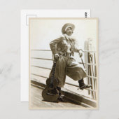 ヴィンテージ女性のカーボーイとギターフォト ポストカード (正面/裏面)