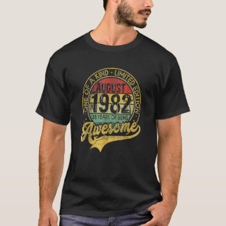 ヴィンテージ威厳がある1982 40生まれ年、1982 40番目のバード Tシャツ