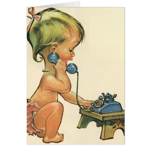 ヴィンテージ子おもちゃ電話で話すかわいい金髪の女の子 (正面)