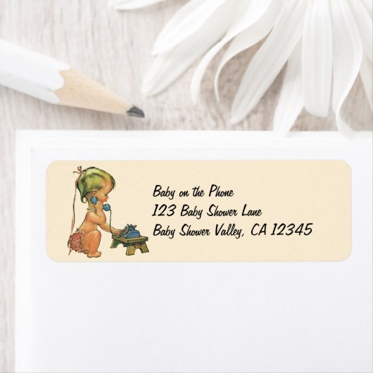 ヴィンテージ子おもちゃ電話で話すかわいい金髪の女の子 ラベル (インサイチュ)