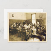 ヴィンテージ学校の教室と学生のデスク ポストカード (正面/裏面)