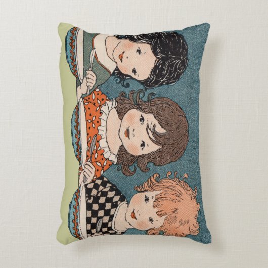 ヴィンテージ小さな女の子食べズスープスリーシスターズ アクセントクッション (正面(垂直))