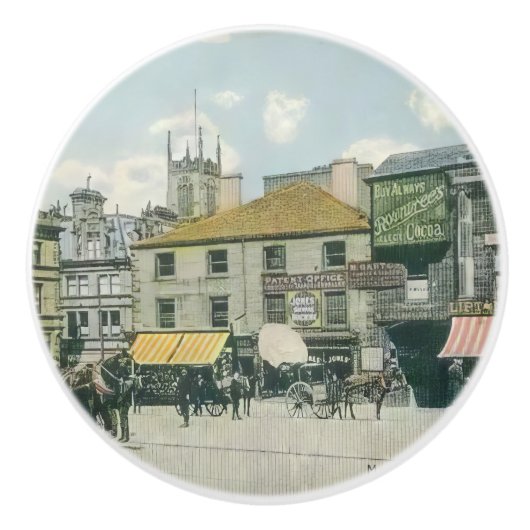 ヴィンテージ市場シーン – Huddersfield Marketplace セラミックノブ (正面)