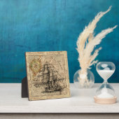 ヴィンテージ帆走船とヨーロッパの古い地図 フォトプラーク (インサイチュ)