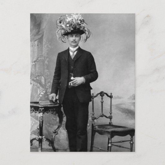 ヴィンテージ帽をかぶったスーツを着た男性 ポストカード (正面)