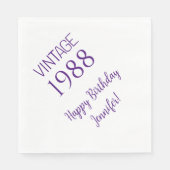 ヴィンテージ年の誕生日パーティナプキンスパーソナライズされた スタンダードランチョンナプキン (正面)