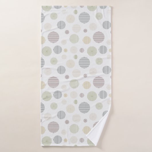 ヴィンテージ幾何学円の線のパターン白 バスタオル (バスタオル)