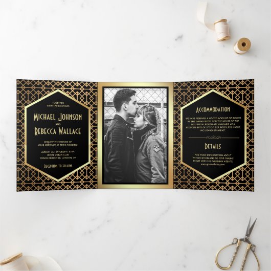 ヴィンテージ幾何学的アールデコスタイル結婚写真 三つ折り招待状 (内部)