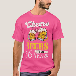 ヴィンテージ応援とビール私の66年の誕生日 Tシャツ