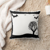 ヴィンテージ怖くて不気味なこうもりハッピーハローウィン クッション (ブランケット)