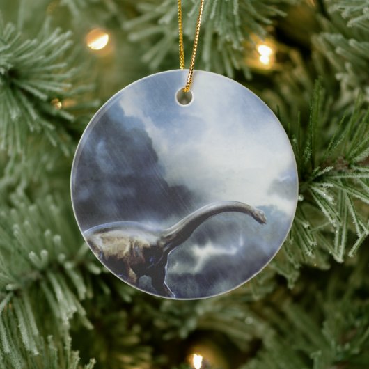 ヴィンテージ恐竜、嵐の雲とバラパサウルス セラミックオーナメント (ツリー)