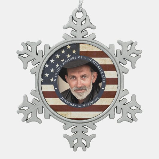 ヴィンテージ愛国心アメリカ国旗の写真 スノーフレークピューターオーナメント (正面)