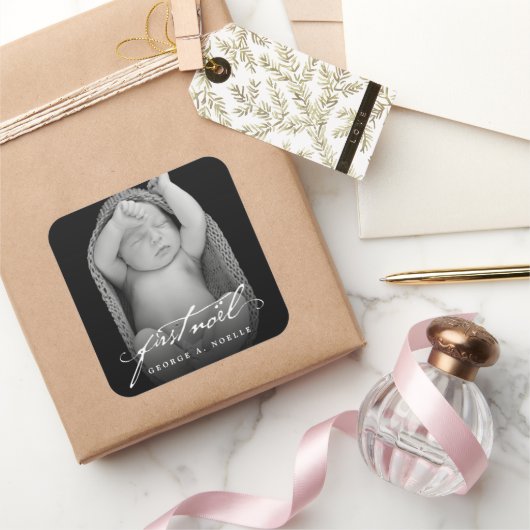 ヴィンテージ手書きスクリプトベビーの最初のノートフォト スクエアシール (ギフト)