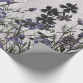 ヴィンテージ新聞の紫色の野生花 ラッピングペーパー (角)