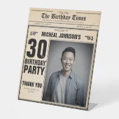 ヴィンテージ新聞カスタム30歳の誕生日へようこそ 台座サイン (正面)