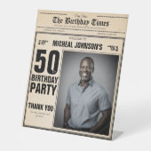 ヴィンテージ新聞カスタム50th誕生日へようこそ 台座サイン (正面)