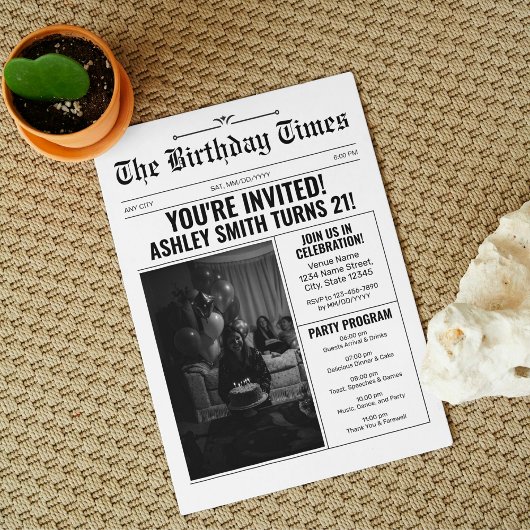 ヴィンテージ新聞スタイル21歳のパーティー 招待状