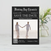 ヴィンテージ新聞風結婚式QRコードSave the Date セーブザデート (スタンド正面)