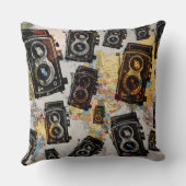 ヴィンテージ旅行カメラパターン クッション (裏面)