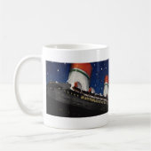 ヴィンテージ旅行、夜のクルーズ船での休暇 コーヒーマグカップ (左)