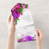 ヴィンテージ明るい赤紫色とパープルシャビーフローラ結婚ズ オールインワン招待状 (貼ってはがせる)