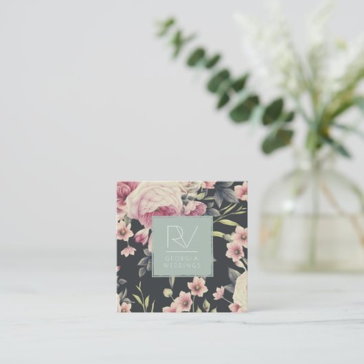 ヴィンテージ暗いフローラオン黒 | モノグラム スクエア名刺 (スタンド正面)