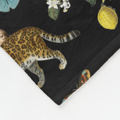 ヴィンテージ暗色植物野生動物 フリースブランケット (角)