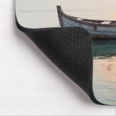 ヴィンテージ木製のローボートで穏やかな水 マウスパッド (コーナー)