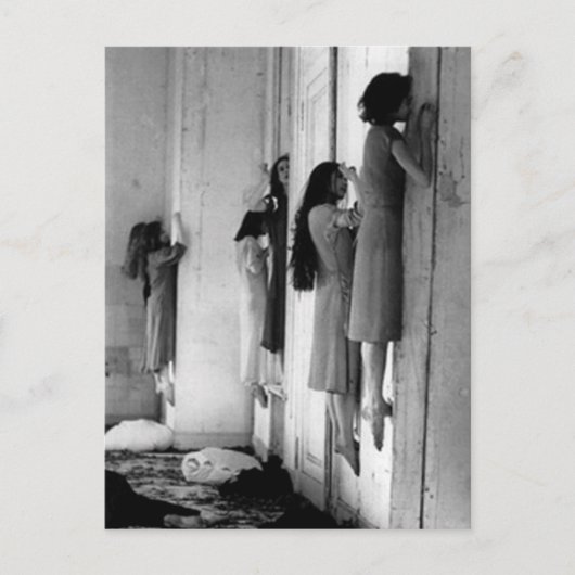 ヴィンテージ気味の悪い女性用はがき ポストカード (正面)