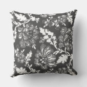 ヴィンテージ灰色の白い花柄 クッション (裏面)