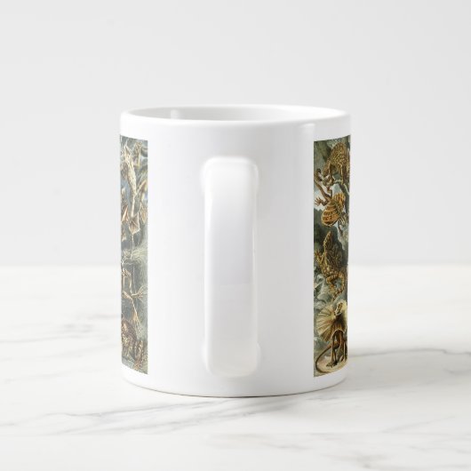 ヴィンテージ爬虫類と両生類by Ernst Haeckel ジャンボコーヒーマグカップ (裏面)