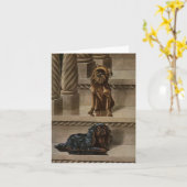 ヴィンテージ犬が階段のノートカードに座る カード (黄色い花)