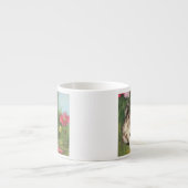 ヴィンテージ猫イラストレーションと赤い花 エスプレッソカップ (正面)