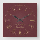 ヴィンテージ王室の金ゴールドBurgundy Roman Numeral Monogram スクエア壁時計 (正面)