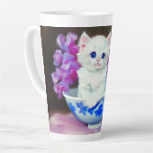 ヴィンテージ白い子猫とピンクの花 カフェラテマグ (左アングル)