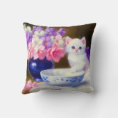 ヴィンテージ白い子猫と紫リボン クッション (裏面)