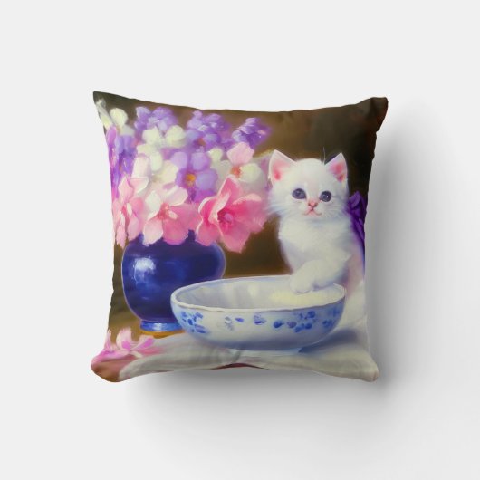 ヴィンテージ白い子猫と紫リボン クッション (正面)