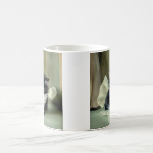 ヴィンテージ白と黒の子猫の舌が突き出ている モーフィングマグカップ (中央)