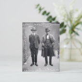 ヴィンテージ白黒の刑事男性マグ・ショット ポストカード (スタンド正面)