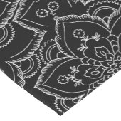 ヴィンテージ白黒エレガントフローラ曼荼羅 ショートテーブルランナー (コーナー)