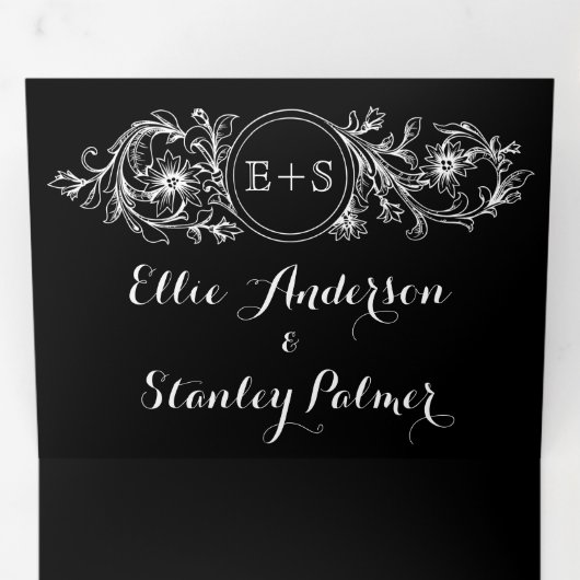 ヴィンテージ白黒フローラフレーム、イニシャル結婚ズ 三つ折り招待状 (内部最初)