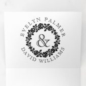 ヴィンテージ白黒ローズリース結婚ズ 三つ折り招待状 (内部最初)