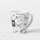 ヴィンテージ白黒昆虫スケッチ カフェラテマグ (右アングル)