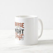 ヴィンテージ看護師夜勤Tシャツデザイン_1 コーヒーマグカップ (正面右)