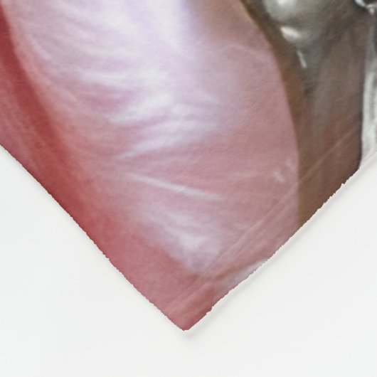 ヴィンテージ真珠とピンクのバラのパターン フリースブランケット (角)