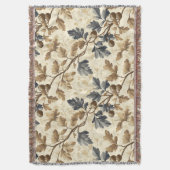 ヴィンテージ秋オークの葉とアコーンパターン | エレガント スローブランケット (正面縦)