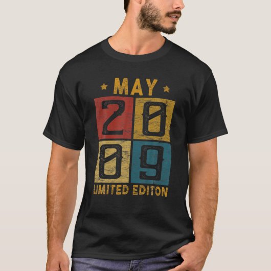ヴィンテージ第13誕生日2009年5月生まれ2009年13年 Tシャツ (正面)