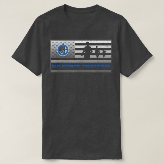 ヴィンテージ米国旗誇りを持った米国空軍ベーター Tシャツ (デザイン正面)