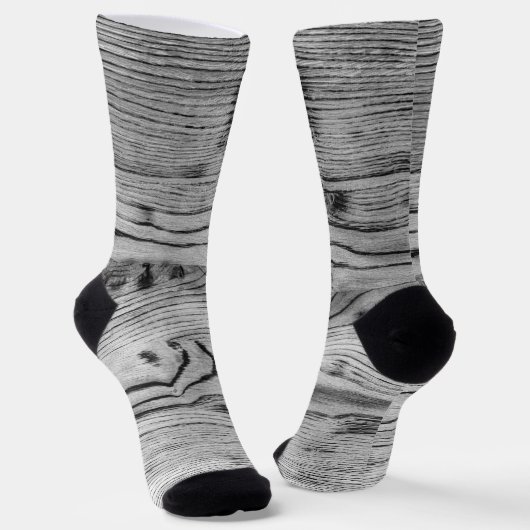 ヴィンテージ素朴な灰色の黒焦げ木材モノグラム ソックス (傾斜あり)