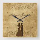 ヴィンテージ結婚ブラウン新郎新婦名前をカスタムする スクエア壁時計 (正面)